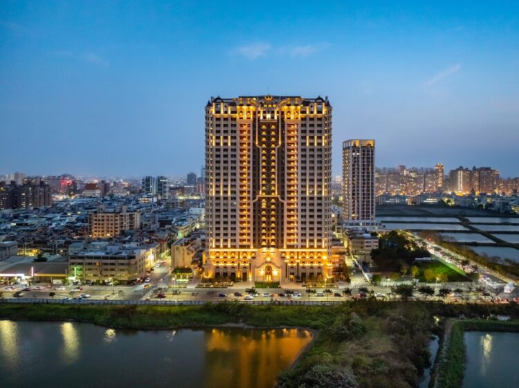 ▲「THE KING 」正對台江國家公園，有稀缺性的永久景觀。（圖／翻攝畫面）