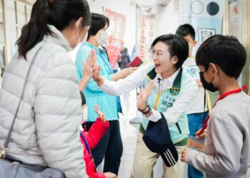▲林岱樺支持高雄午餐免費政策。（圖/林岱樺辦公室提供）