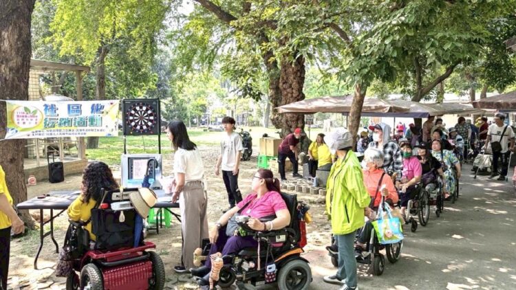 ▲高雄市傷殘服務協會於台糖高雄花卉農園中心舉辦45週年慶活動，結合烤肉聯誼與闖關遊戲，吸引上百名會員、家屬及民眾參與。（圖／高雄市傷殘服務協會提供）