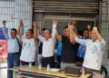 ▲國民黨屏東縣黨部於東港鎮黨部，正式宣布徵召前東港鎮民代表洪志明參選東港鎮長。包括國民黨屏東縣黨部主委、立委蘇清泉，以及屏東縣議會議長周典論皆親自到場力挺。（圖／記者陳立驌攝）