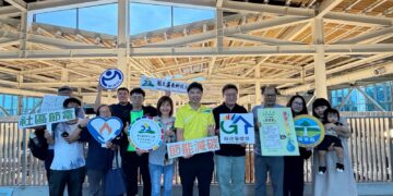 ▲活動特別規劃綠建築實地走讀，由專業講師帶領民眾深入了解西市場改建特色。(圖/屏東縣政府提供)