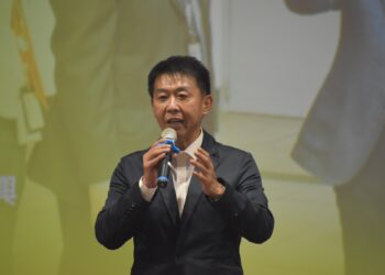 ▲許智傑在教師節連假進一步拓展基層支持，聲量持續發酵。（圖／許智傑辦公室提供）