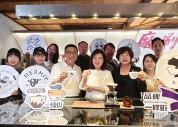 ▲「嘉香咖啡生活祭」，將自10月25日至11月16日盛大登場，串聯30家老屋咖啡館與在地特色店家，打造全台最具人文氣息的「老屋咖啡一條街」。（圖／嘉義市商圈文化促進協會提供）