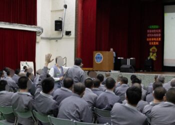 ▲社團法人中華關聖文化世界弘揚協會自2005年起投入文化推廣與生命教育，鼓勵受刑人書寫人生、反思過往，並自2007年設立「更生組」，讓文字成為重生橋梁。（圖／關聖文化世界弘揚協會提供）