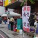 ▲高雄「雙罷劫」行動進入關鍵階段，雙罷志工一早就在三和市場外進行連署。（圖／記者陳立驌攝）