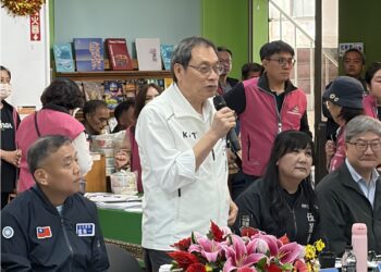 ▲立法院社會福利及衛生環境委員會南下屏東，針對春日鄉衛生醫療、社會福利及環境災防等基礎建設進行實地關注與討論，立委蘇清泉高度重視居民的各項提議。（圖／蘇清泉辦公室提供）