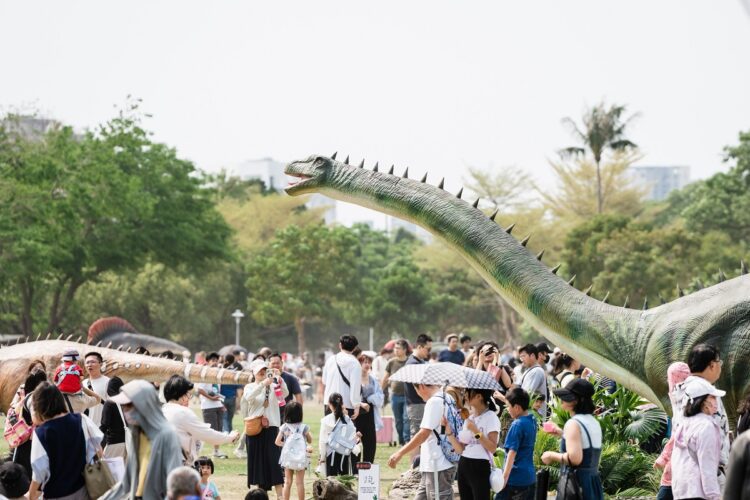 ▲2026高雄兒童節主題活動「恐龍酷樂園」，於衛武營國家藝術文化中心盛大開幕。（圖／高雄市教育局提供）