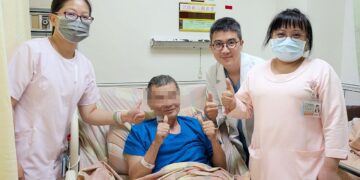 ▲屏東安泰醫院近日成功為一名曾接受食道癌切除及食道重建的男性患者，完成高難度的微創冠狀動脈繞道手術，不僅順利克服特殊胸腔結構帶來的挑戰，患者術後恢復情況良好。（圖／東港安泰醫院提供）