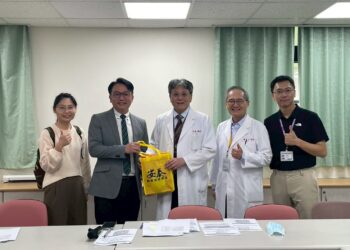 ▲屏東東港安泰醫院與高雄榮民總醫院攜手合作，共同推動2025年「家庭醫學科專科醫師訓練計畫」。（圖／東港安泰醫院提供）