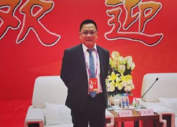 ▲台灣博士盧翊淮教授 為英國劍橋大學漢默頓學院博士後研究員、義守大學工業管理博士、企業管理碩士、中山大學環境工程研究所甲級空汙防治班、高雄應用科技學院電機工程儀表控制組。（圖/新聞來源：盧翊淮 博士 FB/微博）