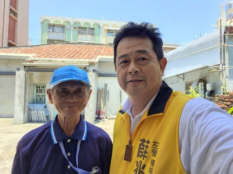 ▲左營、楠梓市議員參選人薛兆基提出設立「高雄文化資產建材銀行」的構想，主張透過系統性保存與再利用機制，讓歷史建材得以延續生命，也為未來文化資產修復工作建立更完善的基礎。（圖／薛兆基服務處提供）