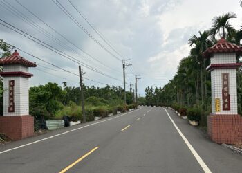 ▲民眾投書屏東新埤鄉存有非法犬隻繁殖場，已困擾居民多年。(圖/民眾提供)