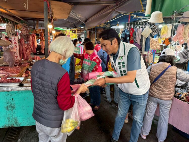 ▲民進黨旗津、鼓山、鹽埕市議員黨內初選參選人林哲弘，他說，選舉的核心不是彼此攻擊，而是把問題說清楚、讓城市往前推。（圖／林哲弘團隊提供）