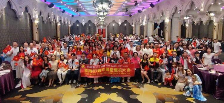 ▲中華台越新住民關懷協會攜手辰居新住民推廣發展服務協會舉辦「80同慶【榮耀越南】」國慶慶典。（圖／記者陳立驌攝）