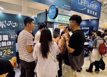 ▲2025高雄連鎖加盟創業展在高雄展覽館圓滿落幕，4天展期湧入近20萬人次。（圖/翻攝畫面）