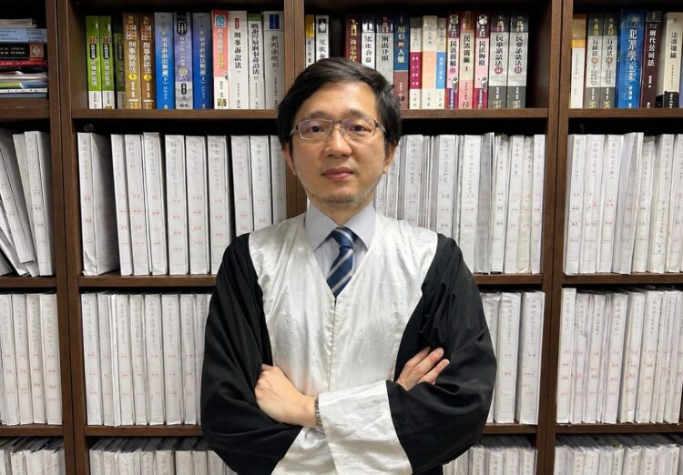 ▲呂昀叡律師是基層員警口中的「刑訴燈塔」，其獨特的教學模式，在警界建立起極高口碑。（圖／呂昀叡律師提供）