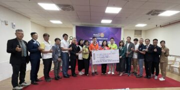 ▲國際扶輪3510、3722地區攜手全台18個扶輪社，透過全球獎助金計畫並舉行「照護、行動與生活輔具改善與設置」捐贈儀式，協助財團法人屏東縣私立椰子園老人養護之家建置多項智慧醫療與行動輔具。（圖／椰子園老人養護之家提供）