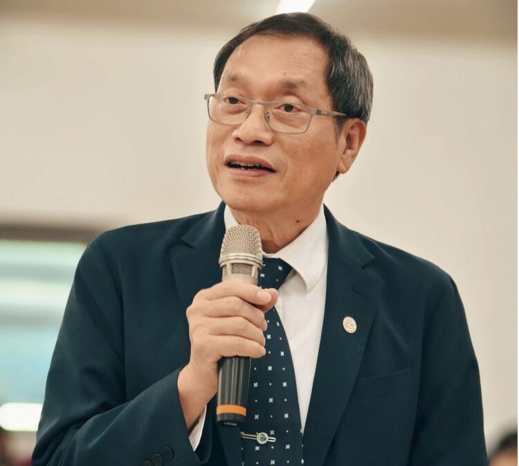 ▲屏東縣長參選人蘇清泉重申其長期主張的「老人健保免費」政策,直指屏東長年在醫療資源與社會福利上處於相對弱勢,呼籲中央與地方正視制度不均問題。(圖/翻攝自蘇清泉臉書)