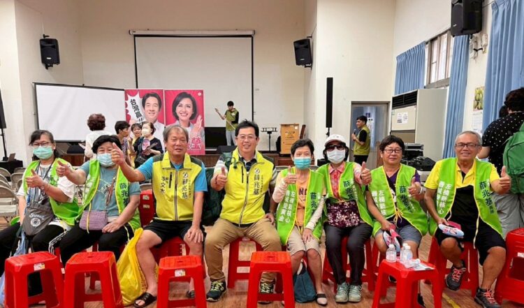 ▲左營、楠梓區市議員參選人薛兆基，在重陽節前夕提出全國首創的「樂齡長青局」政策構想。（圖／翻攝畫面）