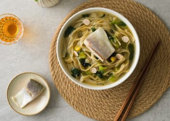 ▲麵食大廠「陸仕企業」，首度將旗下高品質冷凍魚麵帶進大學校園。(圖/翻攝畫面)