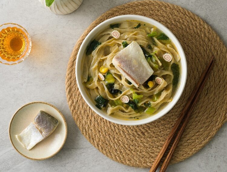 ▲麵食大廠「陸仕企業」，首度將旗下高品質冷凍魚麵帶進大學校園。(圖/翻攝畫面)